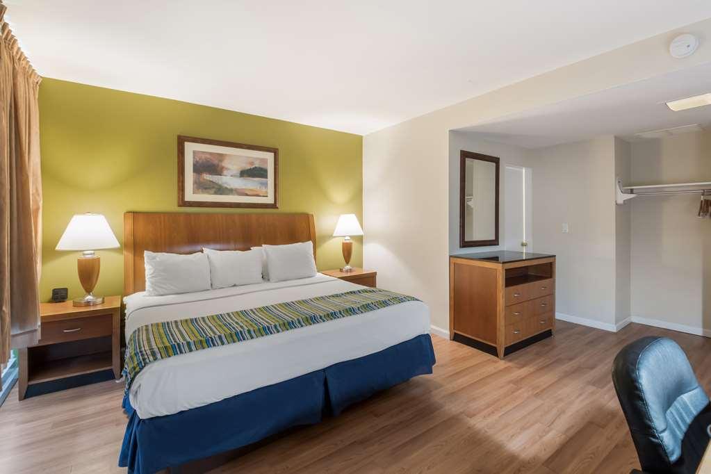 Americas Best Value Inn-Painted Post Chambre photo