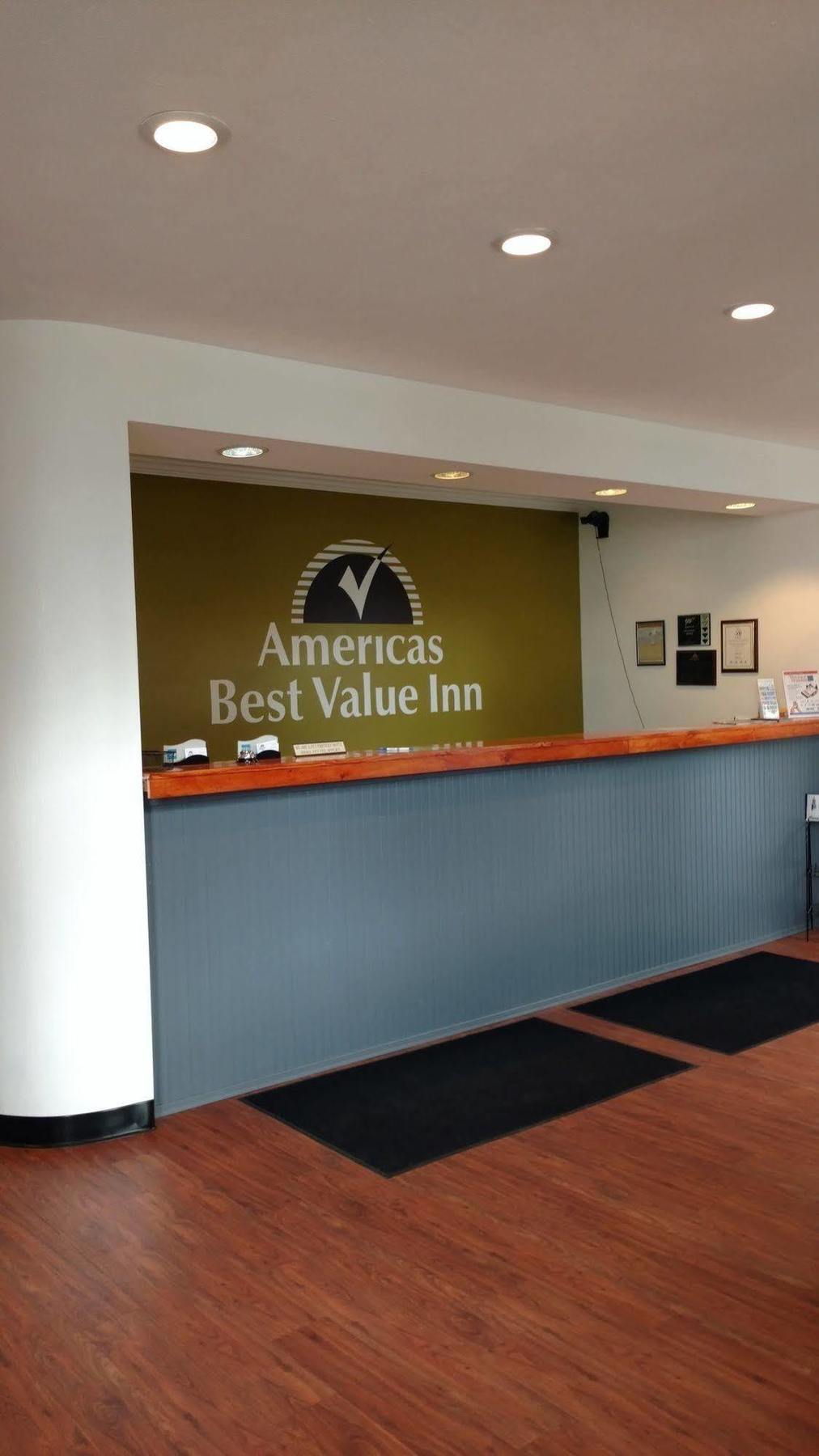 Americas Best Value Inn-Painted Post Extérieur photo